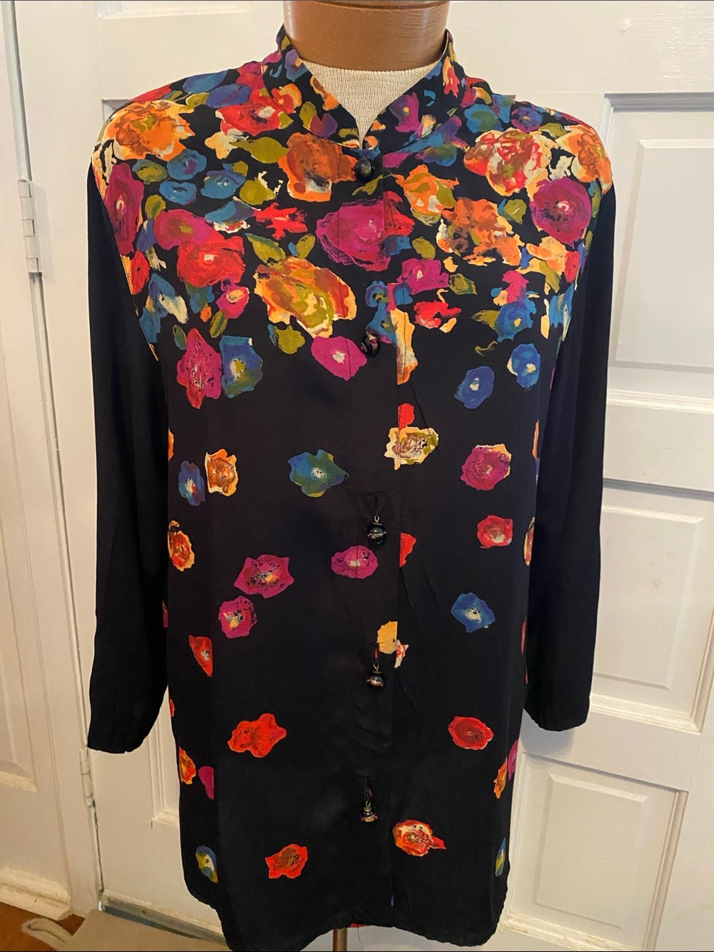 Carole Little Vintage Bold Bright Floral Button Down Lightweight Blouse PM